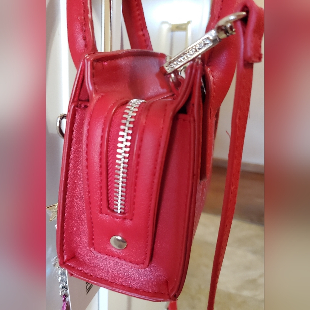 NWT Steve Madden Chevy Red Crossbody - Picture 8 of 13